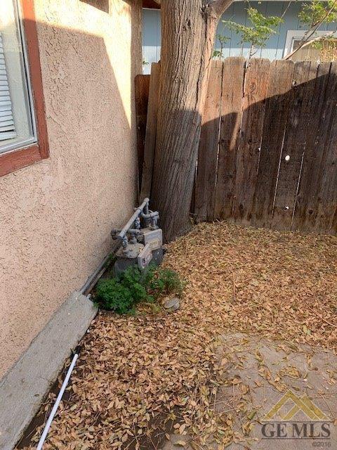 703 North St, Taft, CA 93268 photo 5