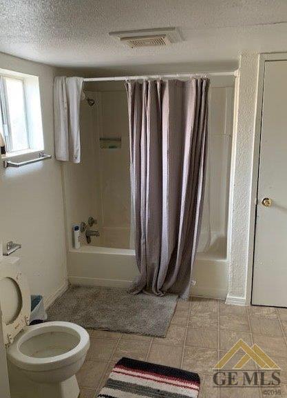 703 North St, Taft, CA 93268 photo 4