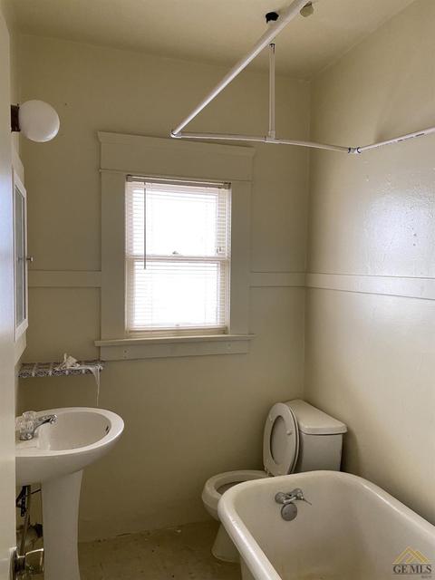 1701 B St, Bakersfield, CA 93301 photo 14