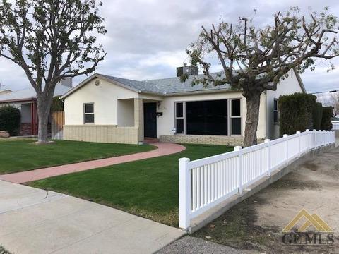 220 E Kern St, Taft, CA 93268 photo 3
