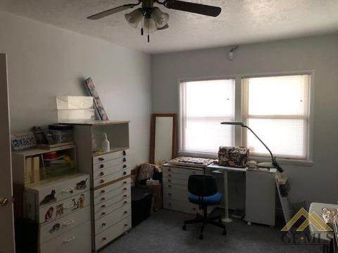 220 E Kern St, Taft, CA 93268 photo 10