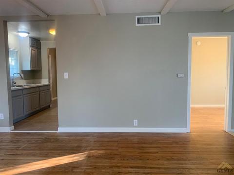 701 D St, Taft, CA 93268 photo 7