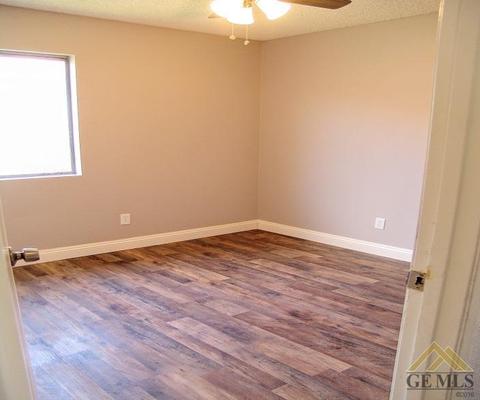 7812 Georgetown Ave, Lamont, CA 93241 photo 19