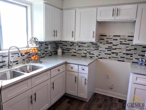 7812 Georgetown Ave, Lamont, CA 93241 photo 11