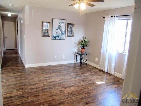 7812 Georgetown Ave, Lamont, CA 93241 photo 5