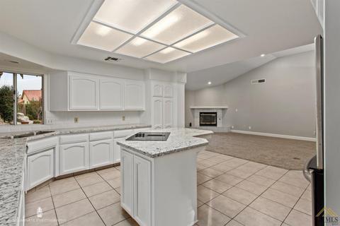3304 Mckee Rd, Bakersfield, CA 93313 photo 18