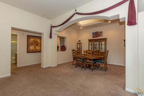 623 Faversham Way, Bakersfield, CA 93311 photo 9