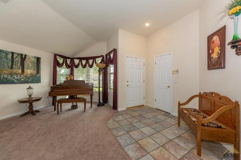 623 Faversham Way, Bakersfield, CA 93311 photo 4