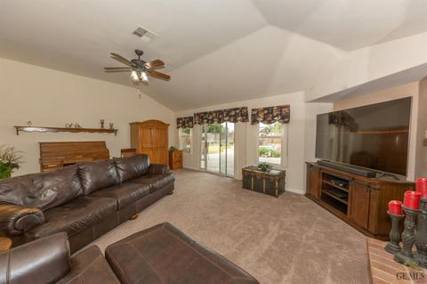 623 Faversham Way, Bakersfield, CA 93311 photo 16