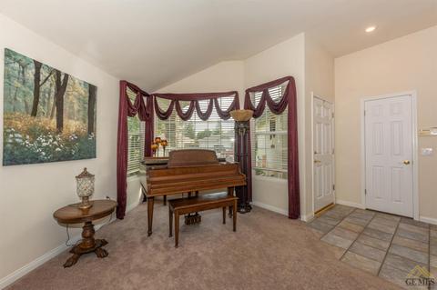 623 Faversham Way, Bakersfield, CA 93311 photo 7