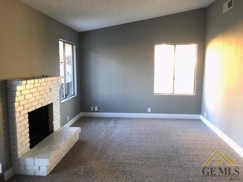 2600 Eissler Ct, Bakersfield, CA 93306 photo 4