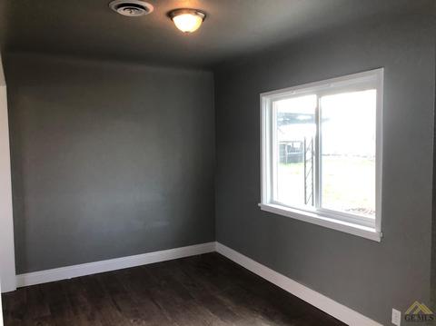 380 3rd St, Buttonwillow, CA 93206 photo 6