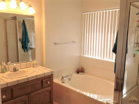 19700 Apache St, Tehachapi, CA 93561 photo 15