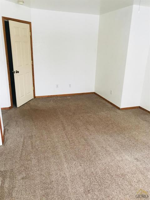 19700 Apache St, Tehachapi, CA 93561 photo 9