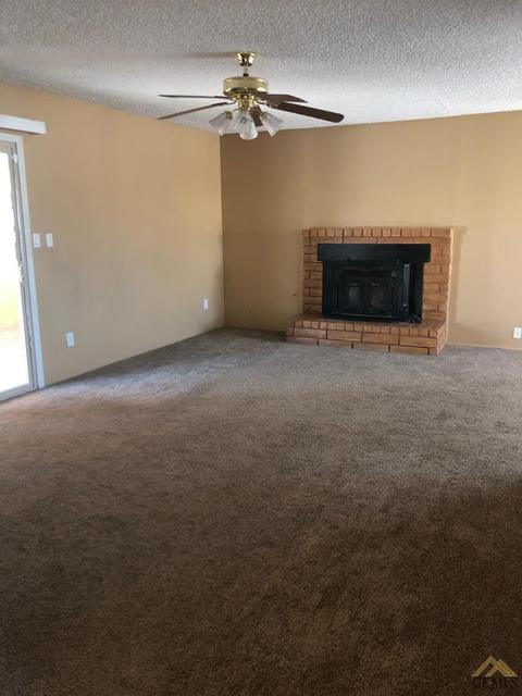 8901 Eucalyptus Dr, Bakersfield, CA 93306 photo 6