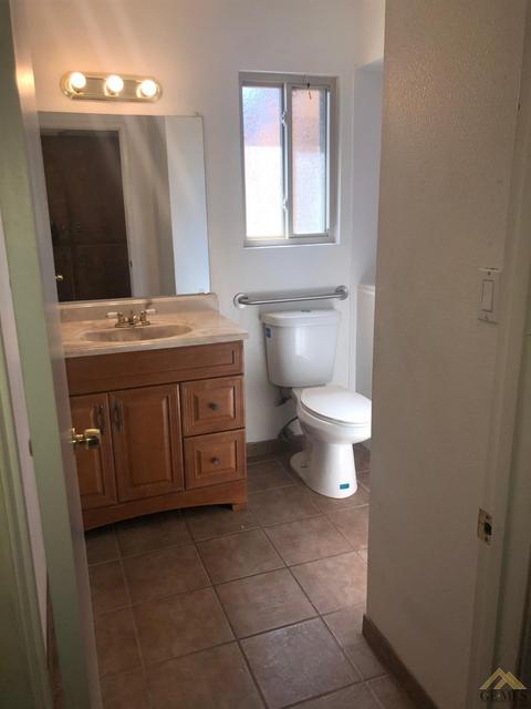 8901 Eucalyptus Dr, Bakersfield, CA 93306 photo 8