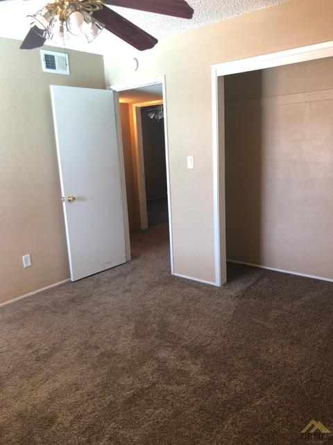 8901 Eucalyptus Dr, Bakersfield, CA 93306 photo 12