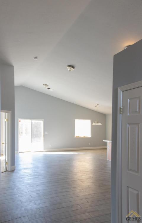 8709 Domingo St, Bakersfield, CA 93313 photo 12