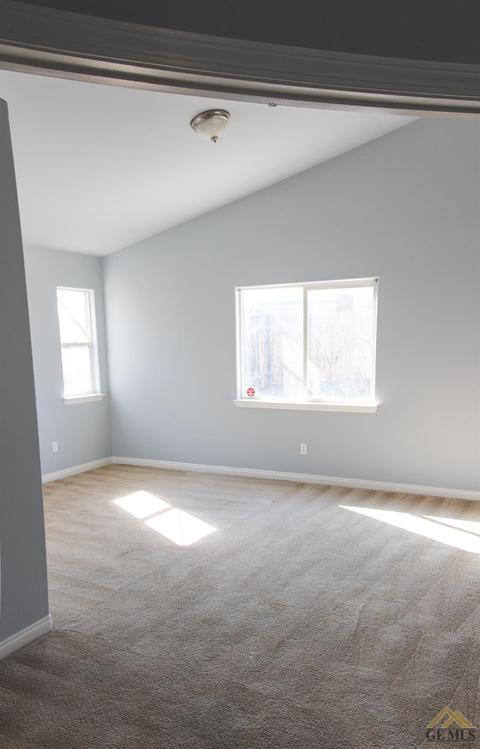 8709 Domingo St, Bakersfield, CA 93313 photo 9