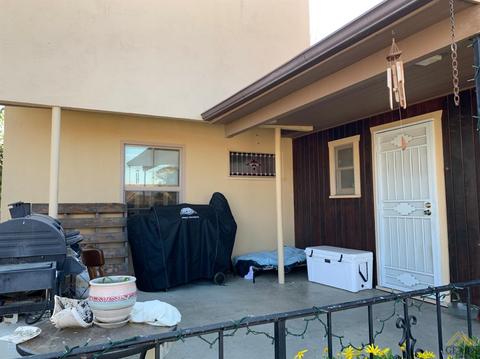 214 E Lucard St, Taft, CA 93268 photo 24