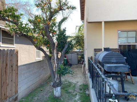 214 E Lucard St, Taft, CA 93268 photo 25