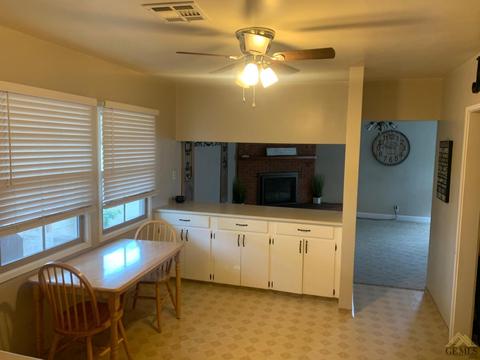 214 E Lucard St, Taft, CA 93268 photo 17