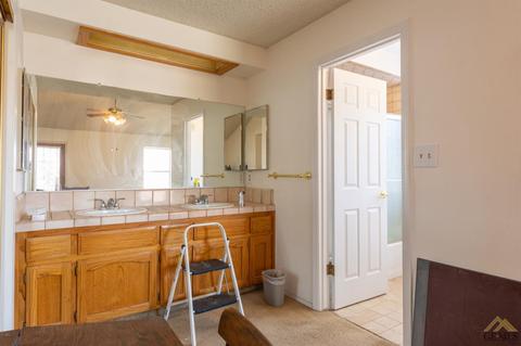 4100 Cyclone Dr, Bakersfield, CA 93313 photo 18
