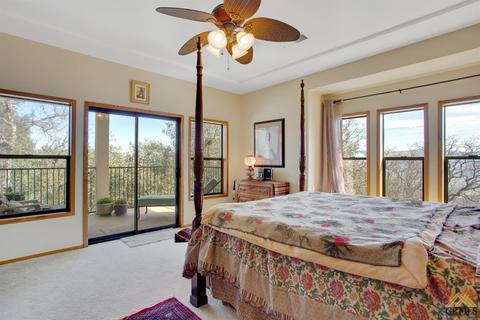 28054 Feather Rd, Keene, CA 93531 photo 9
