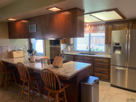 421 Sierra St, Taft, CA 93268 photo 8