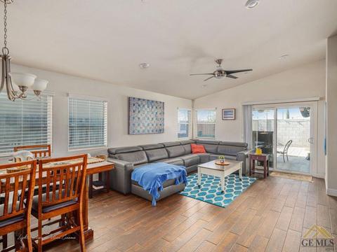 6407 Declaration Way, Bakersfield, CA 93313 photo 7