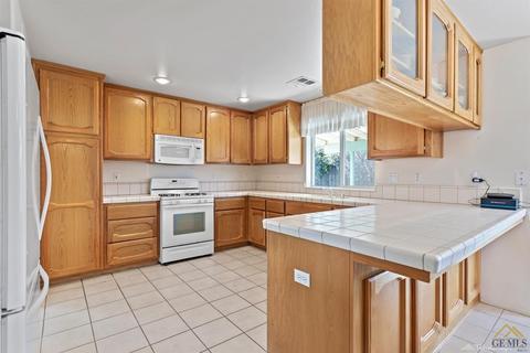 18470 Branding Iron Ct, Tehachapi, CA 93561 photo 7