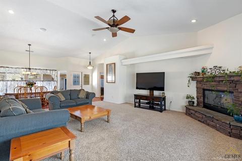 23481 Lakeview Dr, Tehachapi, CA 93561 photo 5
