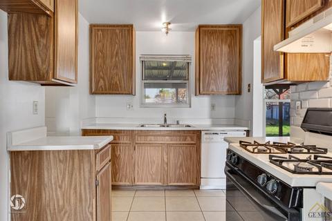 4100 Moss St, Bakersfield, CA 93312 photo 15