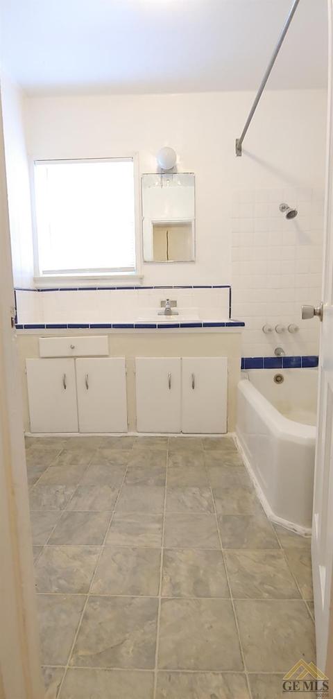705 D St, Taft, CA 93268 photo 17