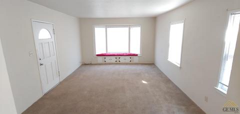 705 D St, Taft, CA 93268 photo 3