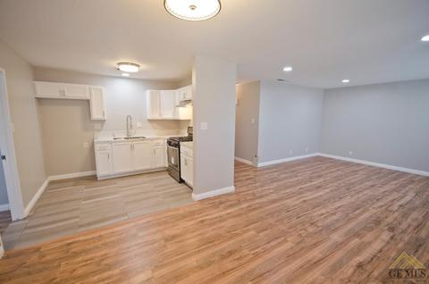 2425 Poso Dr, Wasco, CA 93280 photo 5
