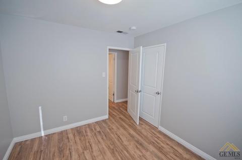 2425 Poso Dr, Wasco, CA 93280 photo 7