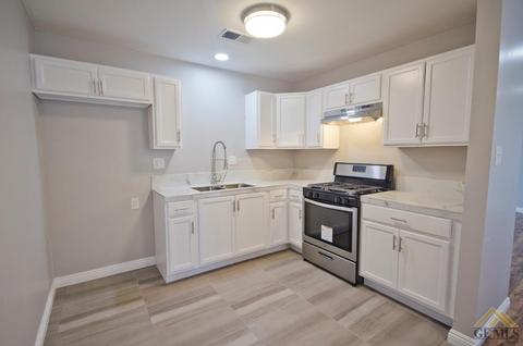 2425 Poso Dr, Wasco, CA 93280 photo 4