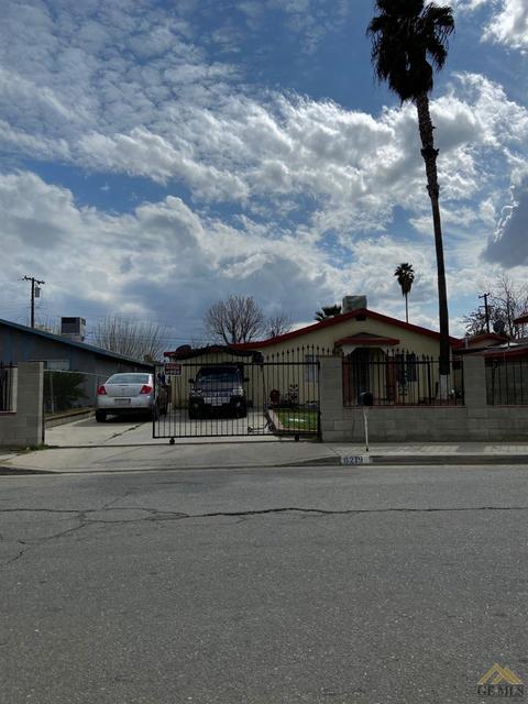 8219 Collison St, Lamont, CA 93241 photo 1
