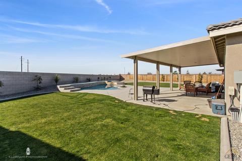 101 Hammersmith Dr, Bakersfield, CA 93314 photo 15