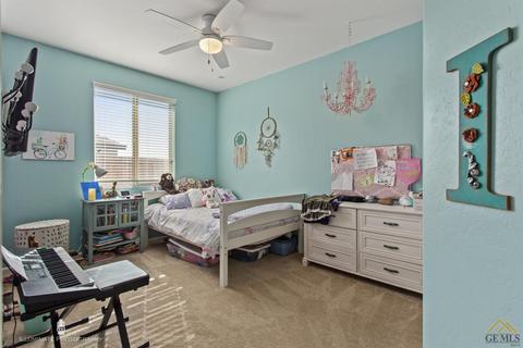 101 Hammersmith Dr, Bakersfield, CA 93314 photo 14