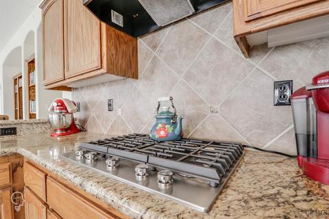3404 N Gate Dr, Bakersfield, CA 93306 photo 15
