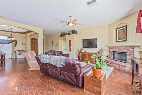 15717 Screaming Eagle Ave, Bakersfield, CA 93314 photo 6