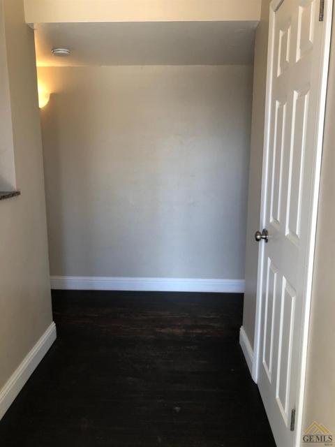 922 Devore Ave, Bakersfield, CA 93308 photo 2
