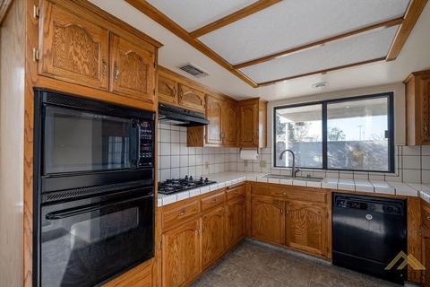 9504 Spokane Ave, Bakersfield, CA 93312 photo 14