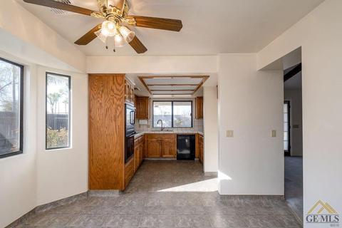 9504 Spokane Ave, Bakersfield, CA 93312 photo 15