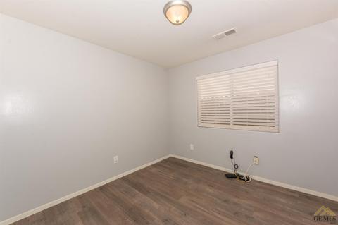 409 Taylor St, Taft, CA 93268 photo 17