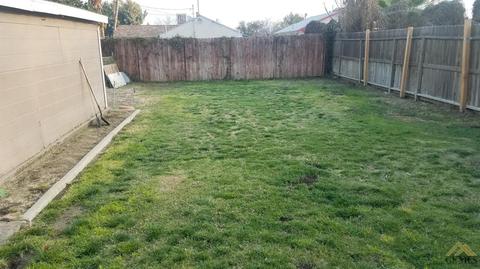 215 E Warren Ave, Bakersfield, CA 93308 photo 10