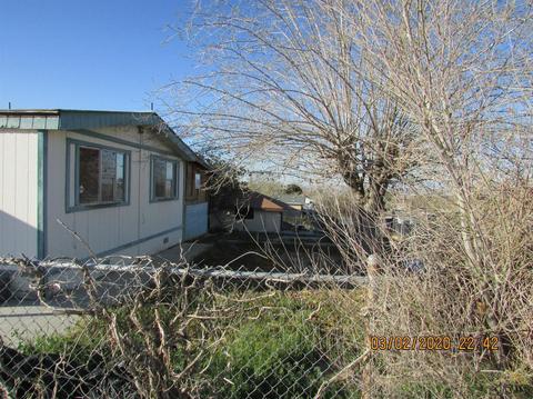 130 Q St, Taft, CA 93268 photo 2