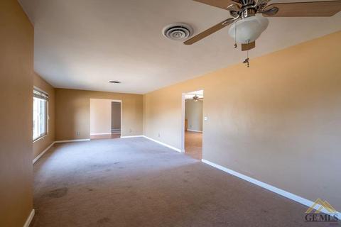 5000 Ojai Dr, Bakersfield, CA 93306 photo 4